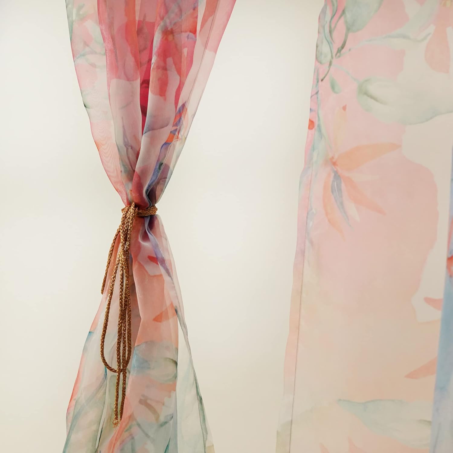 Stylish Multicolor Sheer Curtains Transform Your Doors and Bedrooms Effortlessly