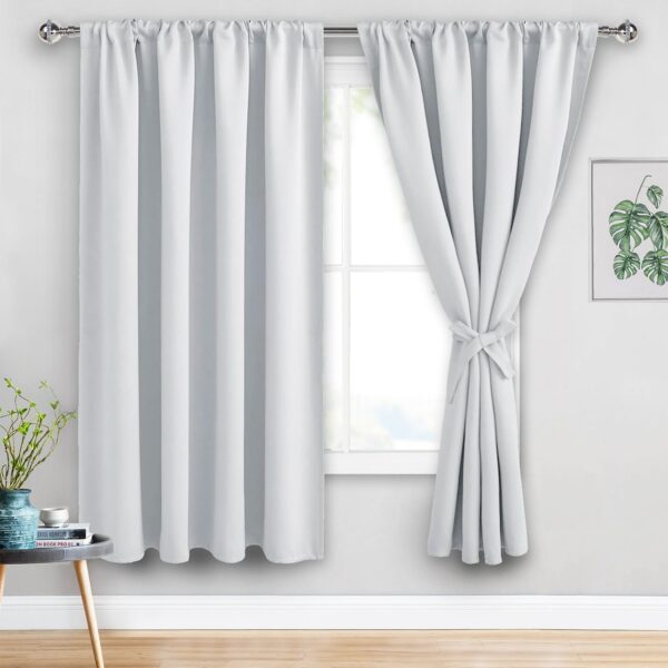 Jiuzhen Blackout Curtains: Thermal Insulated Privacy Panels for Bedroom and Living Room