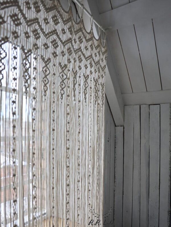 Handmade Macrame Curtain: Stylish Bohemian Decor for Doorways and Weddings - Image 4